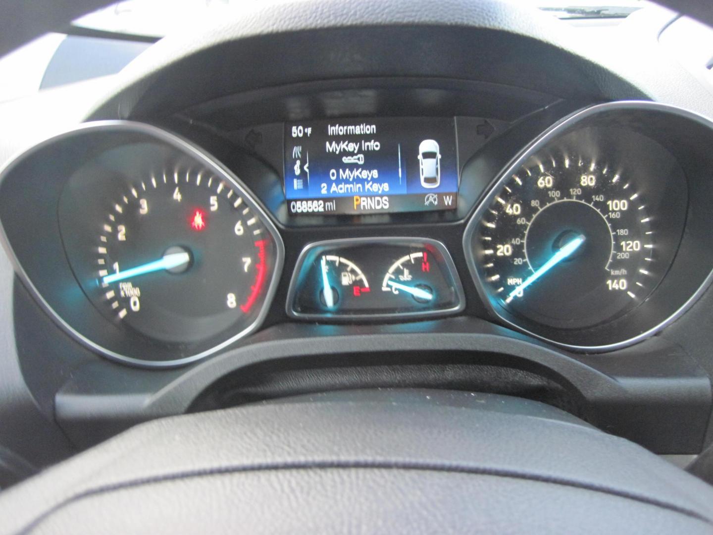 2018 white /gray Ford Escape SE 4WD (1FMCU9GD9JU) with an 1.5L L4 DOHC 16V engine, 6A transmission, located at 9530 Old Seward Highway, Anchorage, AK, 99515, (907) 349-3343, 61.134140, -149.865570 - Photo#12