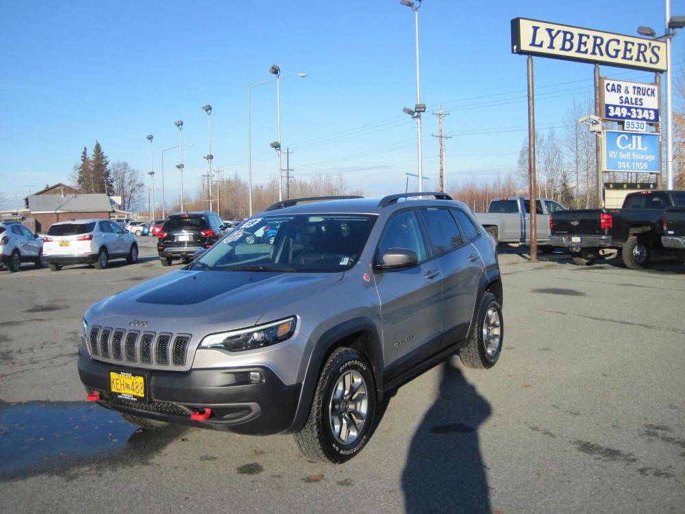 2019 gray /black Jeep Cherokee Trailhawk 4WD (1C4PJMBXXKD) with an 3.2L V6 DOHC 24V engine, 9A transmission, located at 9530 Old Seward Highway, Anchorage, AK, 99515, (907) 349-3343, 61.134140, -149.865570 - Nice Cherokee Trailhawk 4WD, Come take a test drive. - Photo #0