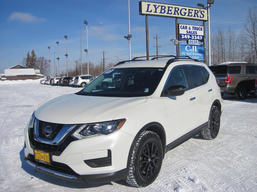 2017 white /black Nissan Rogue S AWD (5N1AT2MV7HC) with an 2.5L L4 DOHC 16V engine, CVT transmission, located at 9530 Old Seward Highway, Anchorage, AK, 99515, (907) 349-3343, 61.134140, -149.865570 - Photo #0