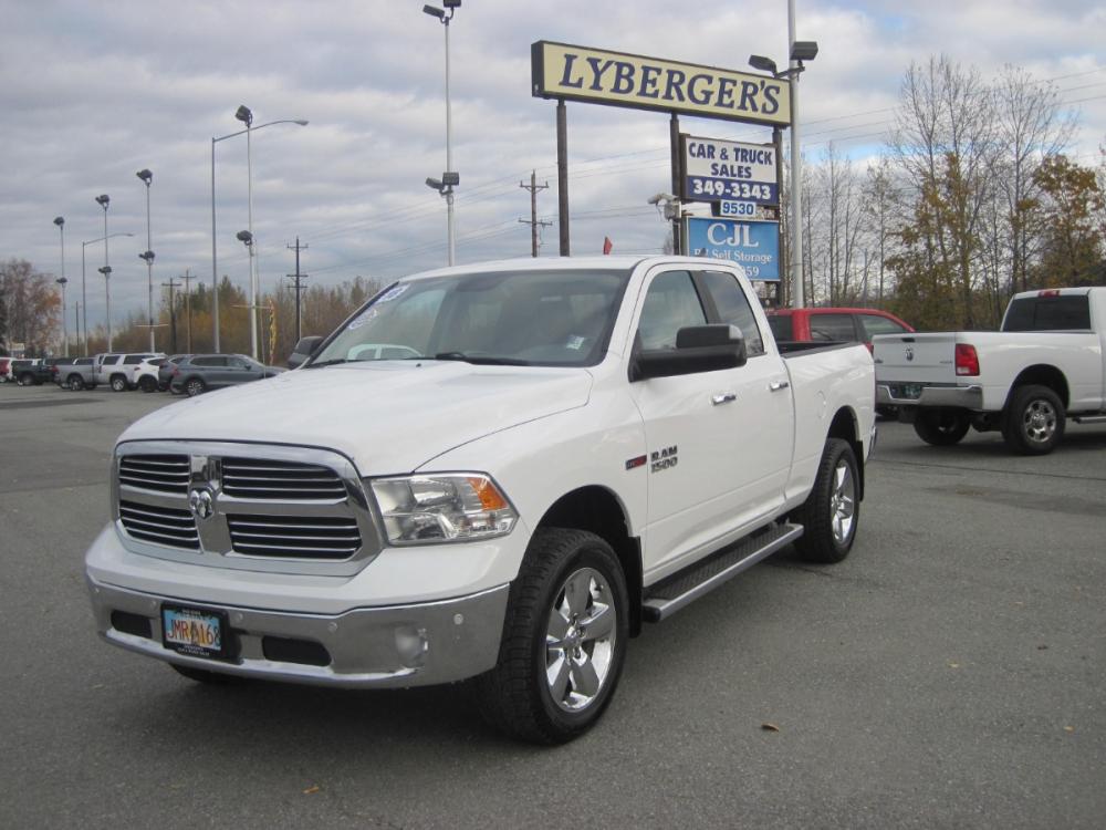 2018 white /gray RAM 1500 Big Horn Quad Cab 4WD (1C6RR7GM6JS) with an 3.0L V6 DOHC 24V DIESEL engine, 8A transmission, located at 9530 Old Seward Highway, Anchorage, AK, 99515, (907) 349-3343, 61.134140, -149.865570 - Nice Ram 1500 Big Horn Eco Diesel Quad Cab Sun roof, Navigation, come take a test drive - Photo #0