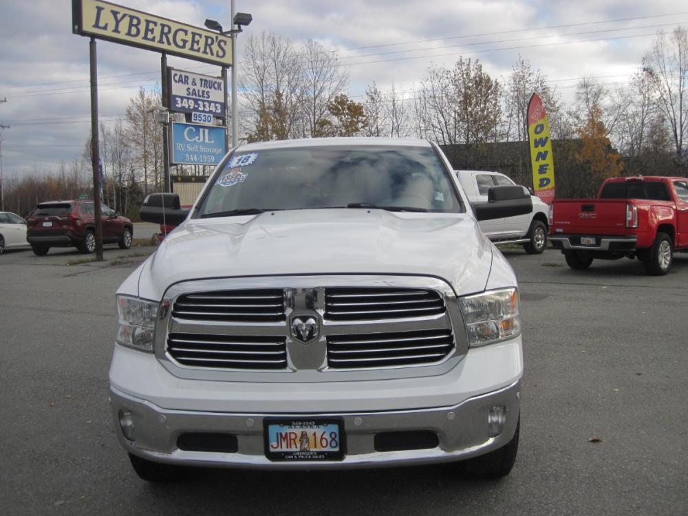 2018 white /gray RAM 1500 Big Horn Quad Cab 4WD (1C6RR7GM6JS) with an 3.0L V6 DOHC 24V DIESEL engine, 8A transmission, located at 9530 Old Seward Highway, Anchorage, AK, 99515, (907) 349-3343, 61.134140, -149.865570 - Nice Ram 1500 Big Horn Eco Diesel Quad Cab Sun roof, Navigation, come take a test drive - Photo #1