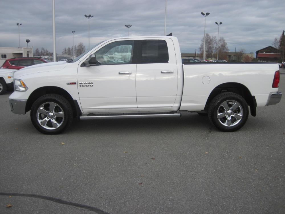 2018 white /gray RAM 1500 Big Horn Quad Cab 4WD (1C6RR7GM6JS) with an 3.0L V6 DOHC 24V DIESEL engine, 8A transmission, located at 9530 Old Seward Highway, Anchorage, AK, 99515, (907) 349-3343, 61.134140, -149.865570 - Nice Ram 1500 Big Horn Eco Diesel Quad Cab Sun roof, Navigation, come take a test drive - Photo #2