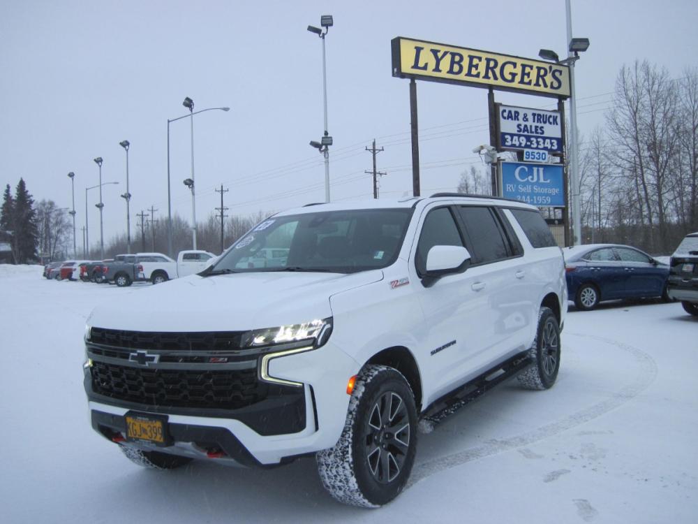 2021 white Chevrolet Suburban Z71 (1GNSKDKD1MR) with an 5.3L V8 OHV 16V engine, 10A transmission, located at 9530 Old Seward Highway, Anchorage, AK, 99515, (907) 349-3343, 61.134140, -149.865570 - Photo #0