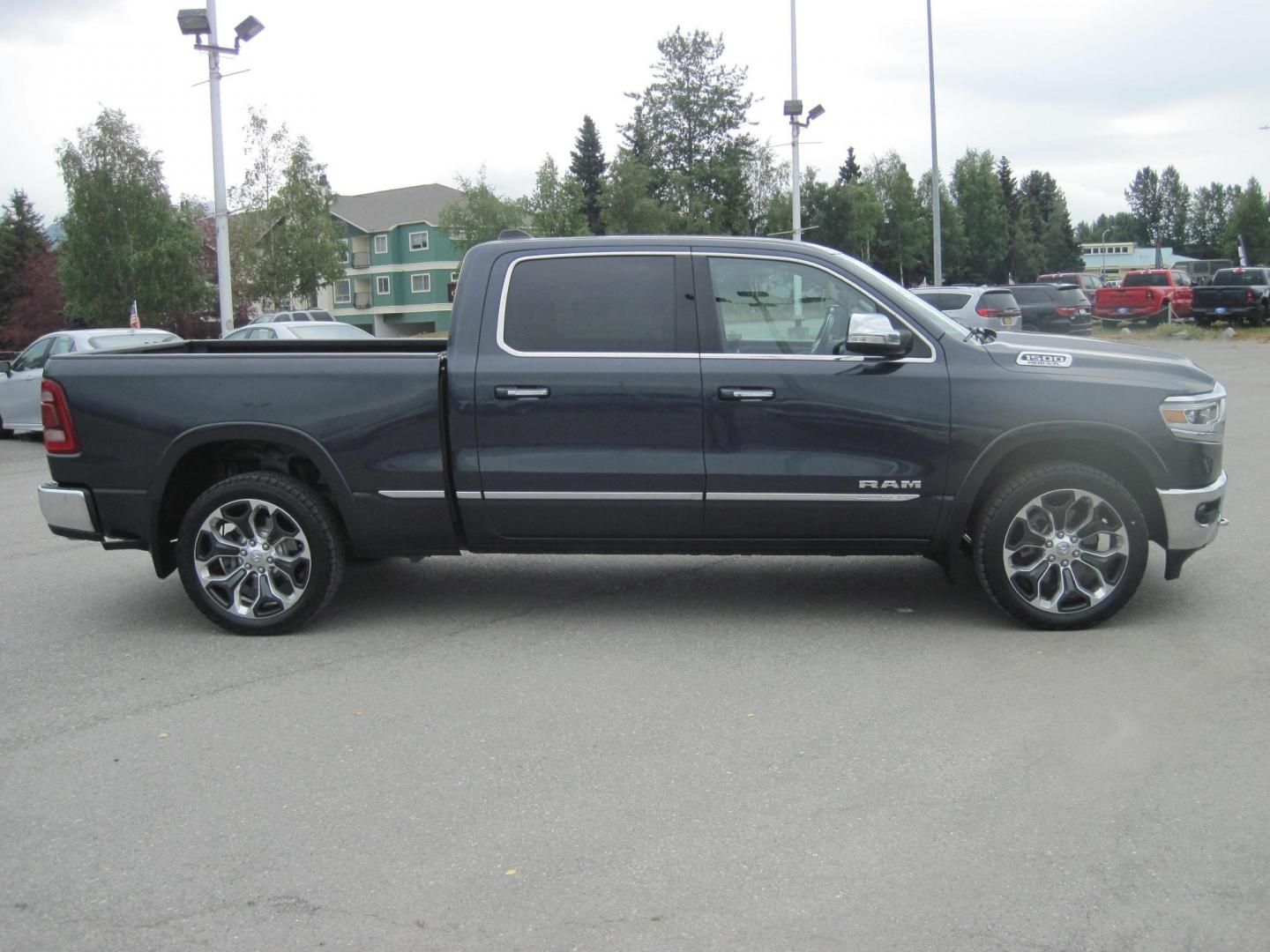2019 gray /Tan RAM 1500 Limited Crew Cab 4WD (1C6SRFPT1KN) with an 5.7L V8 OHV 16V engine, 8A transmission, located at 9530 Old Seward Highway, Anchorage, AK, 99515, (907) 349-3343, 61.134140, -149.865570 - Loaded 2019 Ram 1500 Linited come take a test drive - Photo#2