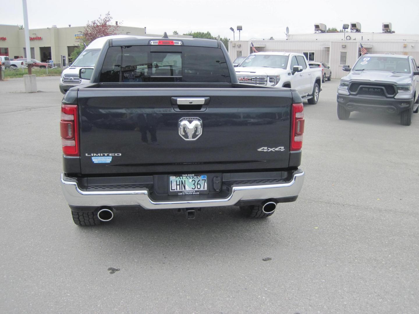 2019 gray /Tan RAM 1500 Limited Crew Cab 4WD (1C6SRFPT1KN) with an 5.7L V8 OHV 16V engine, 8A transmission, located at 9530 Old Seward Highway, Anchorage, AK, 99515, (907) 349-3343, 61.134140, -149.865570 - Loaded 2019 Ram 1500 Linited come take a test drive - Photo#3