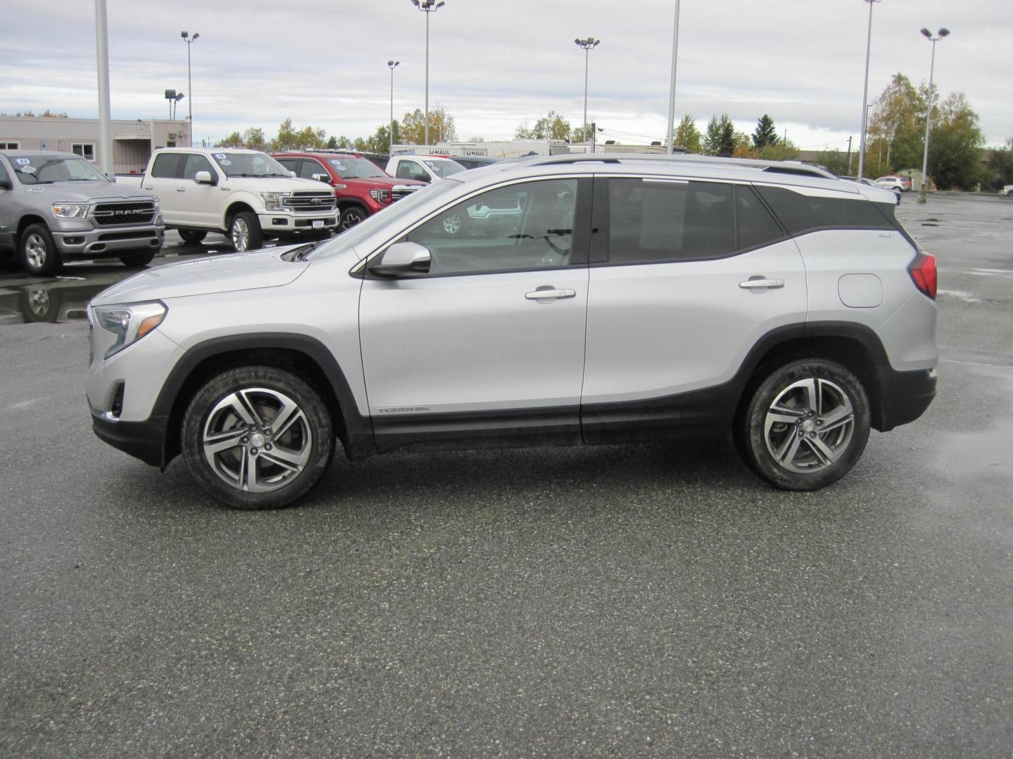 2020 silver /black GMC Terrain SLT AWD (3GKALVEV1LL) with an 1.4L L4 DOHC 16V TURBO engine, 6A transmission, located at 9530 Old Seward Highway, Anchorage, AK, 99515, (907) 349-3343, 61.134140, -149.865570 - Photo#1