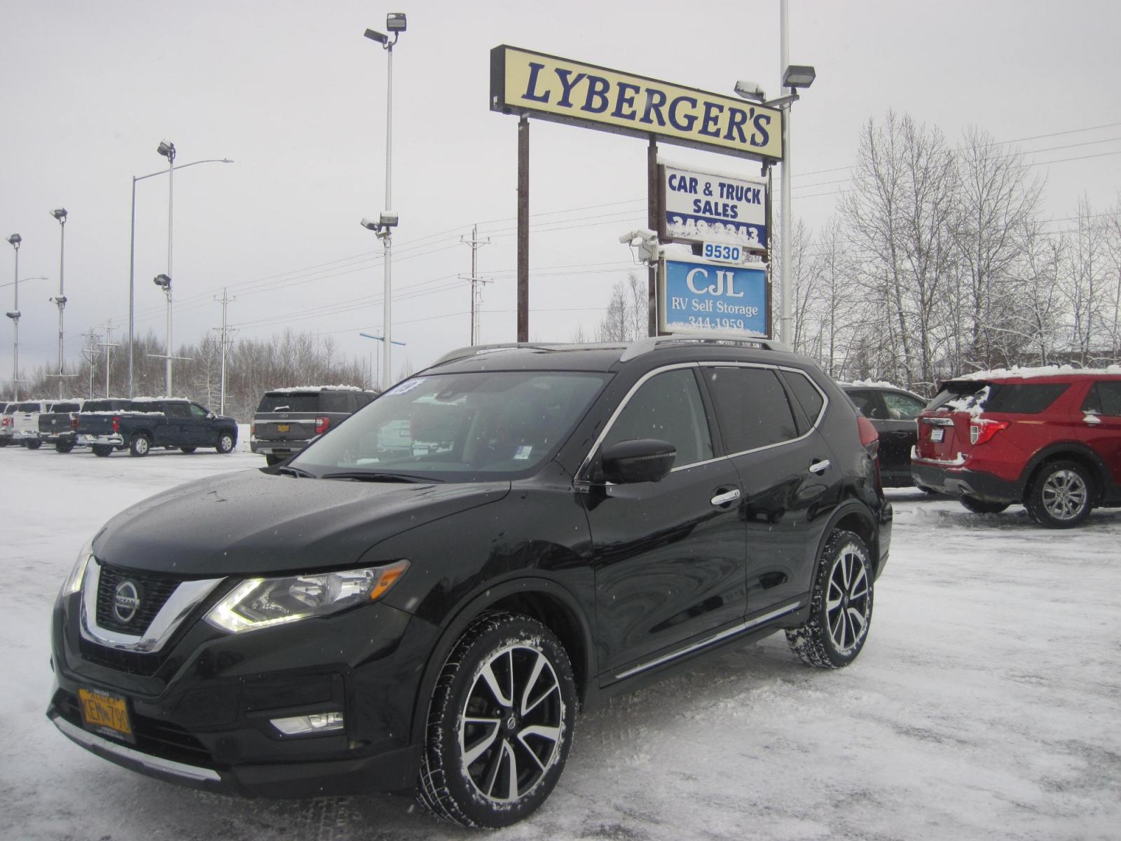 2019 black Nissan Rogue S AWD (5N1AT2MV0KC) with an 2.5L L4 DOHC 16V engine, CVT transmission, located at 9530 Old Seward Highway, Anchorage, AK, 99515, (907) 349-3343, 61.134140, -149.865570 - Photo #0