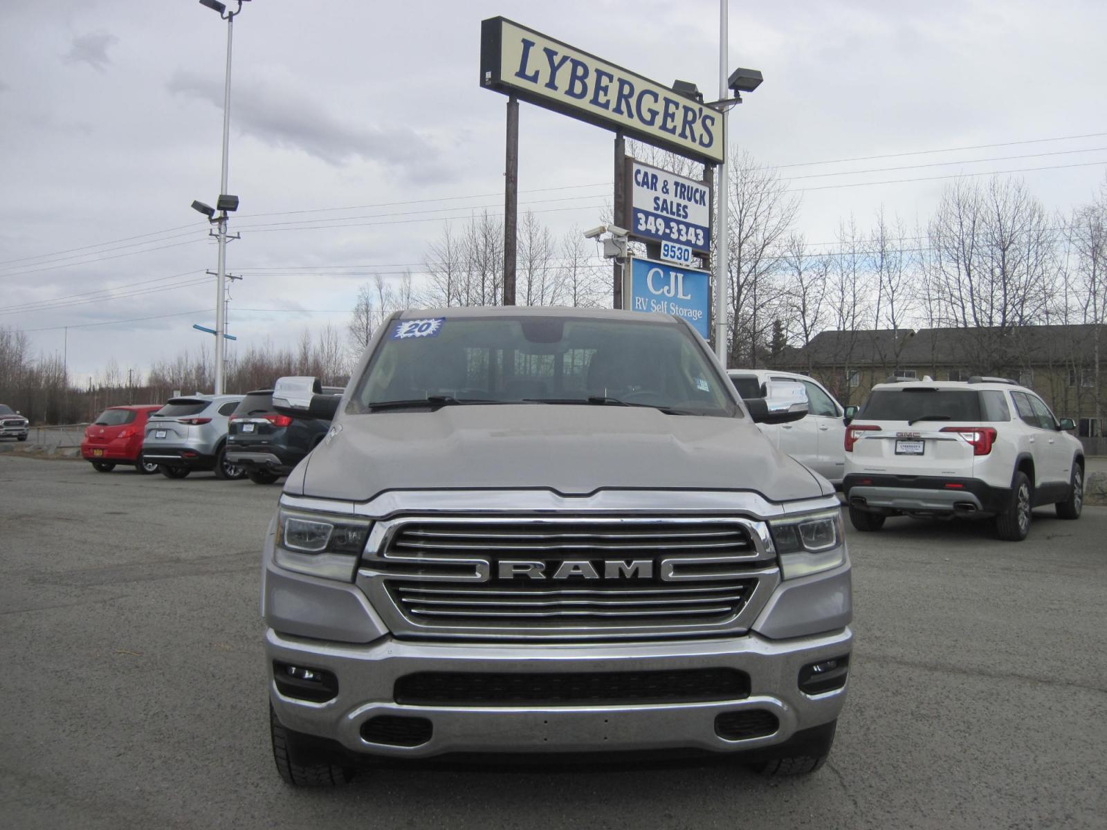 2020 silver /silver RAM 1500 Laramie Quad Cab 4WD (1C6SRFDT3LN) with an 3.6L V6 FFV engine, 8A transmission, located at 9530 Old Seward Highway, Anchorage, AK, 99515, (907) 349-3343, 61.134140, -149.865570 - Low Miles on this 2020 Ram 1500 Laramie come take a test drive. - Photo #1