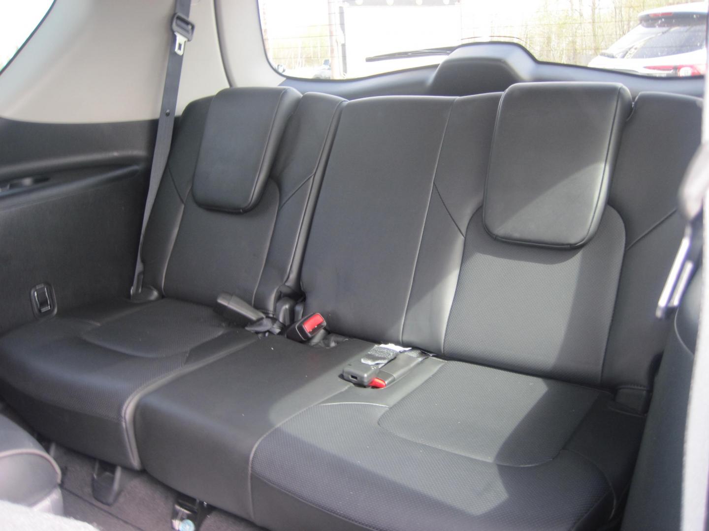 2021 blue /black Infiniti QX80 Luxe 4WD (JN8AZ2AEXM9) with an 5.6L V8 DOHC 32V engine, 7A transmission, located at 9530 Old Seward Highway, Anchorage, AK, 99515, (907) 349-3343, 61.134140, -149.865570 - Photo#13