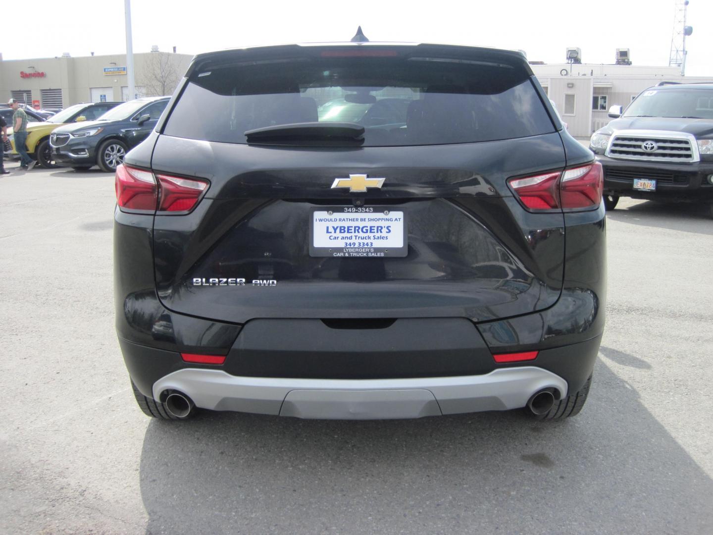 2020 black /black Chevrolet Blazer 3LT AWD (3GNKBHRS9LS) with an 3.6L V6 DOHC 24V engine, 9A transmission, located at 9530 Old Seward Highway, Anchorage, AK, 99515, (907) 349-3343, 61.134140, -149.865570 - Nice Chevrolet Blazer come take a test drive - Photo#3