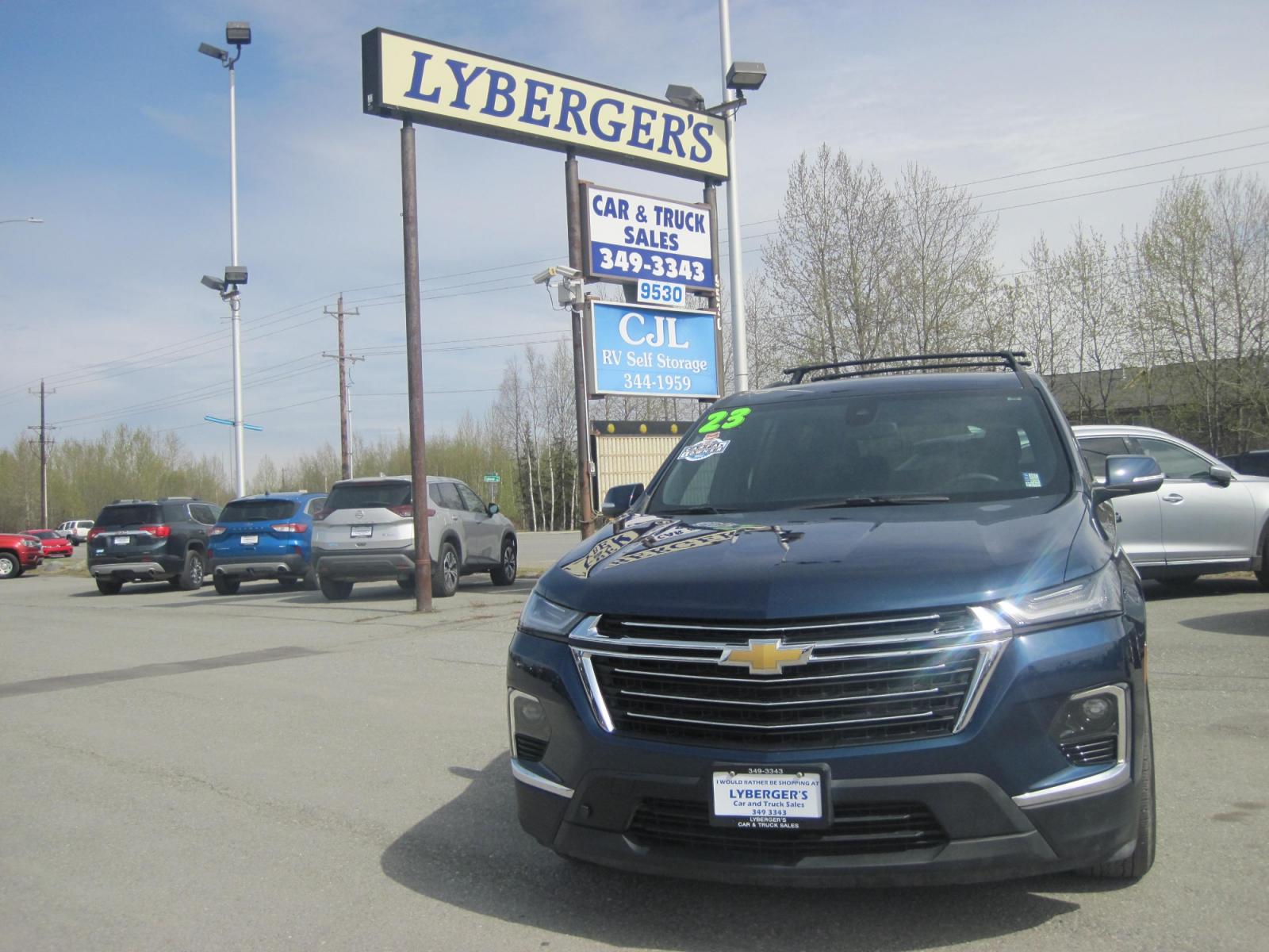 2023 blue /black Chevrolet Traverse LT Cloth AWD (1GNEVGKW3PJ) with an 3.6L V6 DOHC 24V engine, 9A transmission, located at 9530 Old Seward Highway, Anchorage, AK, 99515, (907) 349-3343, 61.134140, -149.865570 - 2023 Chevrolet Traverse, tow package, luggage rack, 4 captain chairs come take a test drive. - Photo #1
