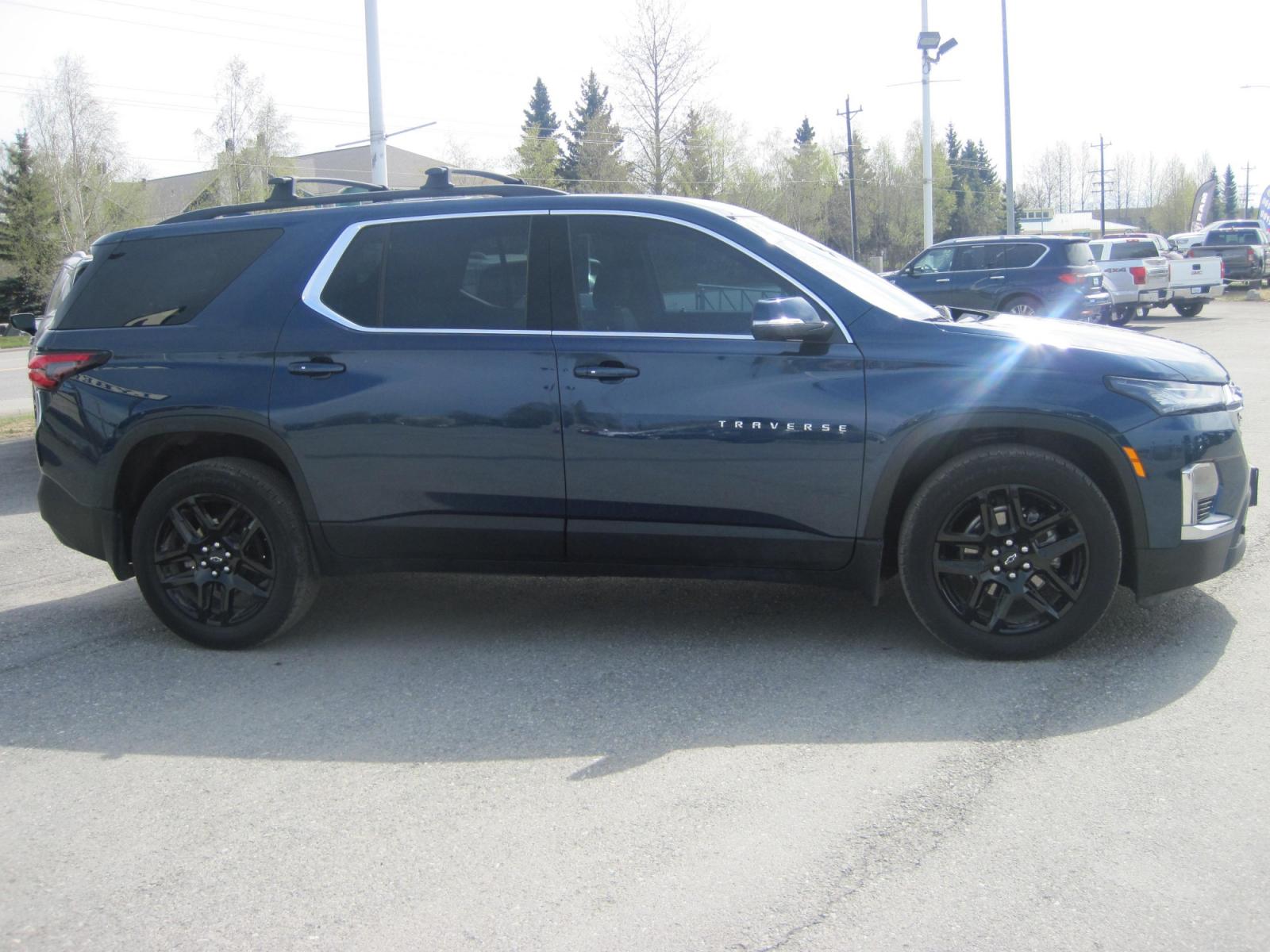 2023 blue /black Chevrolet Traverse LT Cloth AWD (1GNEVGKW3PJ) with an 3.6L V6 DOHC 24V engine, 9A transmission, located at 9530 Old Seward Highway, Anchorage, AK, 99515, (907) 349-3343, 61.134140, -149.865570 - 2023 Chevrolet Traverse, tow package, luggage rack, 4 captain chairs come take a test drive. - Photo #2