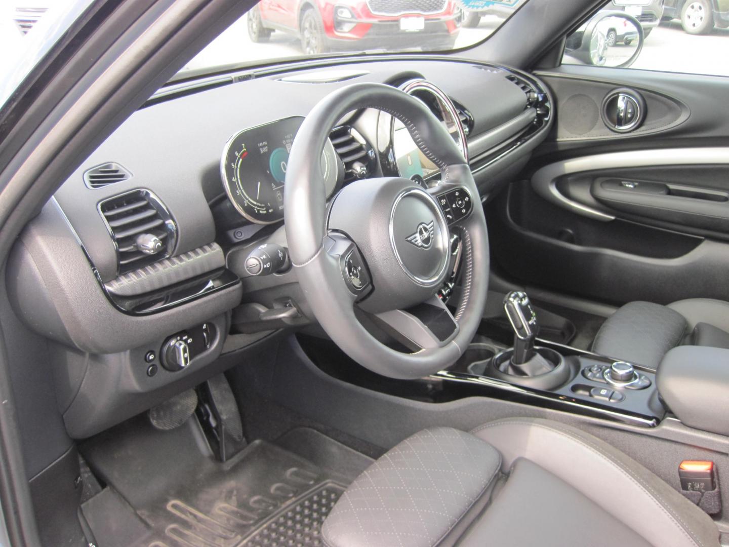 2022 gray /black Mini Clubman Cooper S ALL4 (WMWXJ1C04N2) with an 2.0L L4 DOHC 16V TURBO engine, located at 9530 Old Seward Highway, Anchorage, AK, 99515, (907) 349-3343, 61.134140, -149.865570 - Photo#7