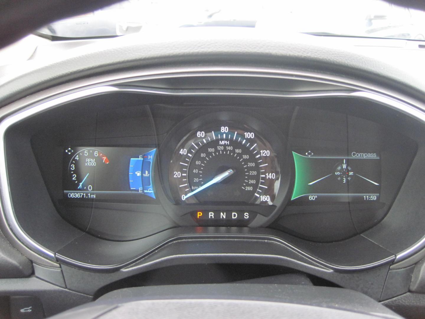 2019 blue /black Ford Fusion SE AWD (3FA6P0T94KR) with an 2.0L L4 DOHC 16V engine, 6-Speed Automatic transmission, located at 9530 Old Seward Highway, Anchorage, AK, 99515, (907) 349-3343, 61.134140, -149.865570 - Photo#11