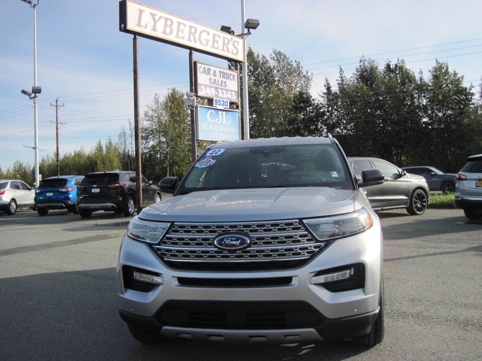 2022 silver /black Ford Explorer Limited AWD (1FMSK8FH3NG) with an 2.3L L4 DOHC 16V engine, 10A transmission, located at 9530 Old Seward Highway, Anchorage, AK, 99515, (907) 349-3343, 61.134140, -149.865570 - Nice Ford Explorer Limited AWD come take a test drive - Photo #3