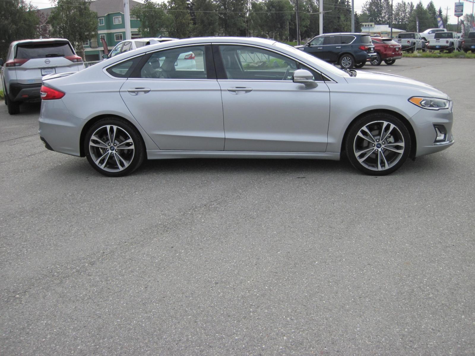 2020 silver Ford Fusion Titanium AWD (3FA6P0D9XLR) with an 2.0L L4 DOHC 16V engine, 6A transmission, located at 9530 Old Seward Highway, Anchorage, AK, 99515, (907) 349-3343, 61.134140, -149.865570 - Loaded Ford Fusion Titanium AWD come take a test drive - Photo #2