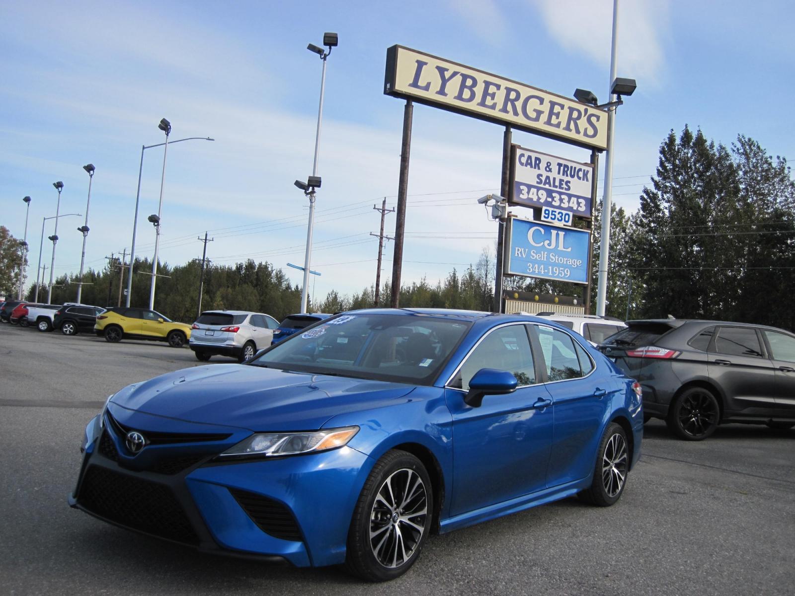 2019 blue /black Toyota Camry LE (4T1B11HK0KU) with an 2.5L L4 DOHC 16V engine, 8A transmission, located at 9530 Old Seward Highway, Anchorage, AK, 99515, (907) 349-3343, 61.134140, -149.865570 - Nice Toyota Camry LE come take a test drive - Photo #1