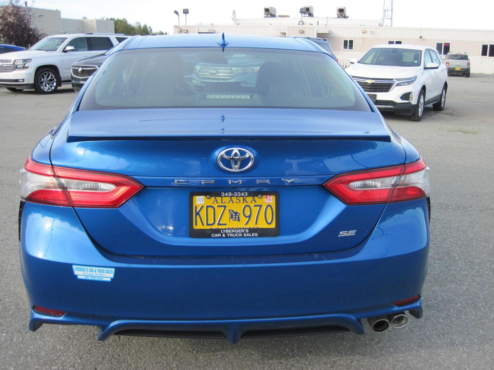 2019 blue /black Toyota Camry LE (4T1B11HK0KU) with an 2.5L L4 DOHC 16V engine, 8A transmission, located at 9530 Old Seward Highway, Anchorage, AK, 99515, (907) 349-3343, 61.134140, -149.865570 - Nice Toyota Camry LE come take a test drive - Photo #4