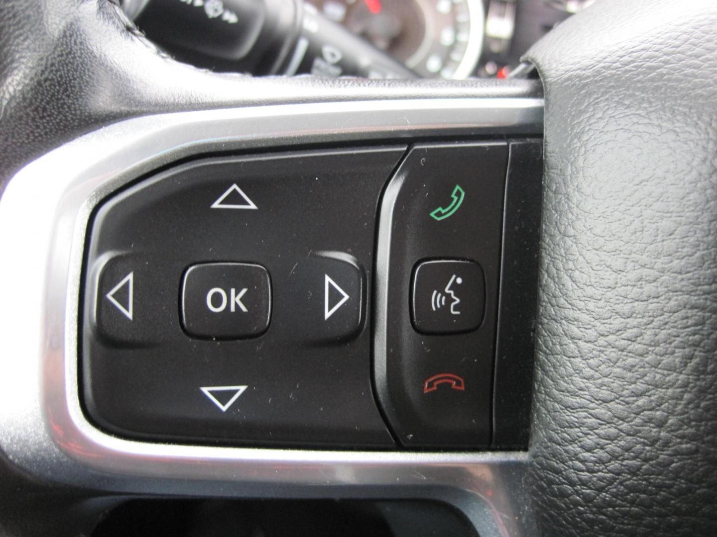 2020 Maroon /black RAM 1500 Laramie Quad Cab 4WD (1C6SRFDT7LN) with an 3.6L V6 FFV engine, 8A transmission, located at 9530 Old Seward Highway, Anchorage, AK, 99515, (907) 349-3343, 61.134140, -149.865570 - Nice Ram 1500 Laramie quad cab come take a test drive - Photo#13