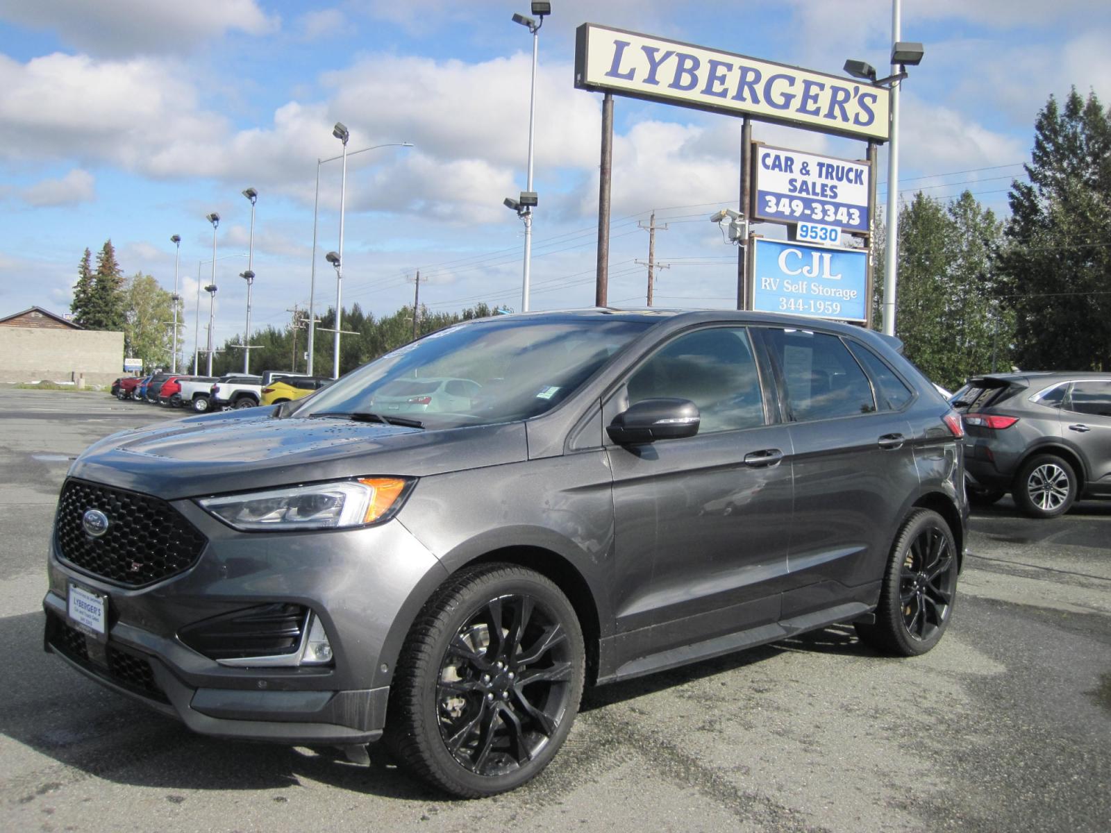 2019 gray /black Ford Edge Sport AWD (2FMPK4AP0KB) with an 2.7L V6 DOCH 24V engine, 6A transmission, located at 9530 Old Seward Highway, Anchorage, AK, 99515, (907) 349-3343, 61.134140, -149.865570 - Nice Ford Edge ST AWD come take a test drive - Photo #1