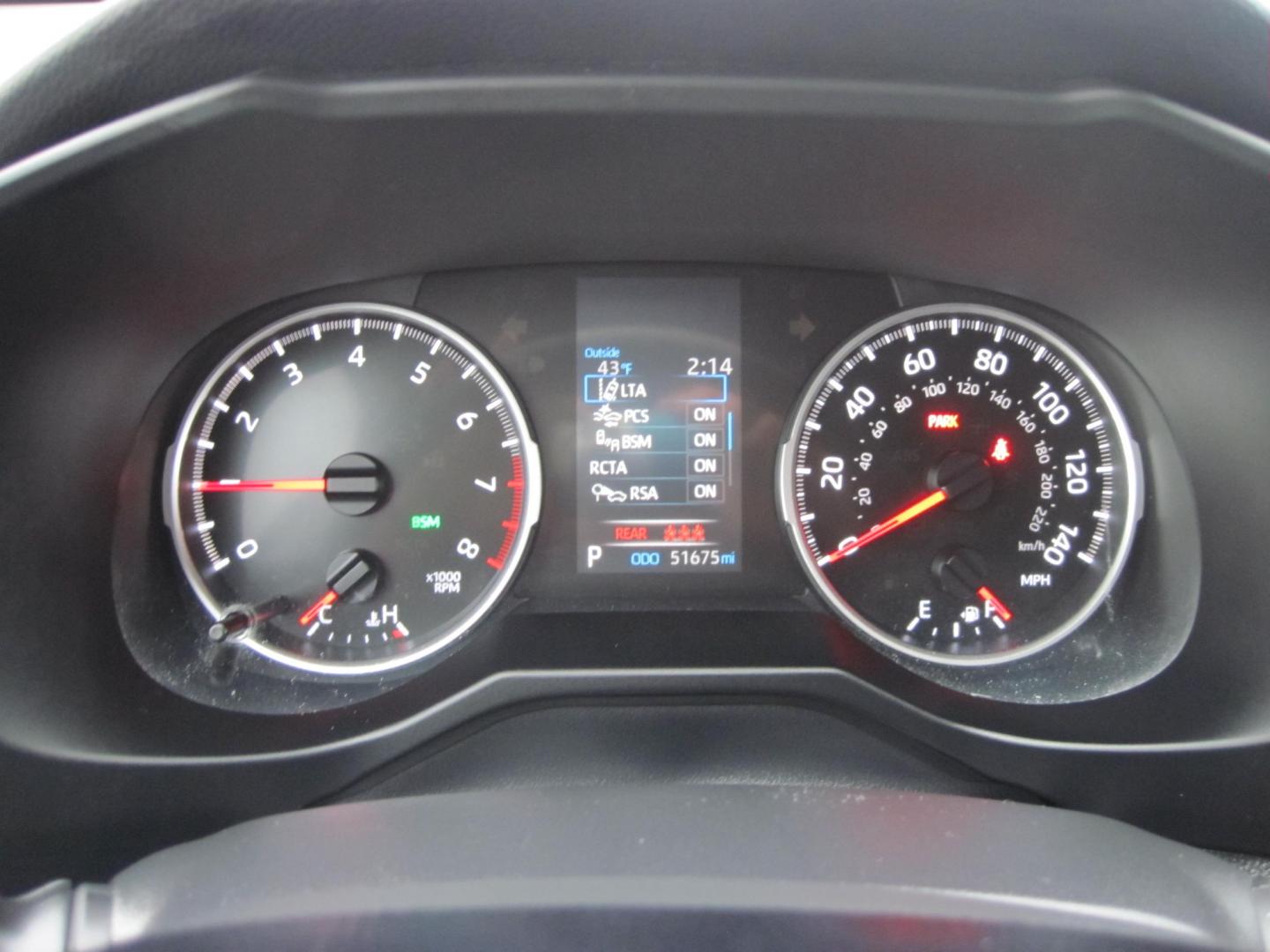 2021 silver /black Toyota RAV4 XLE AWD (2T3P1RFV3MW) with an 2.5L L4 DOHC 16V engine, 8A transmission, located at 9530 Old Seward Highway, Anchorage, AK, 99515, (907) 349-3343, 61.134140, -149.865570 - Photo#11
