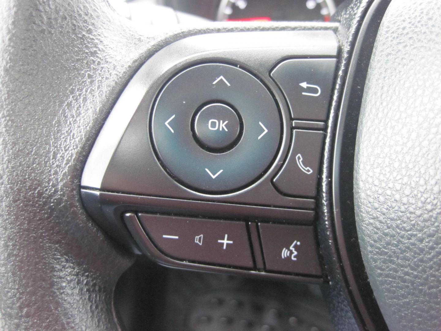 2021 silver /black Toyota RAV4 XLE AWD (2T3P1RFV3MW) with an 2.5L L4 DOHC 16V engine, 8A transmission, located at 9530 Old Seward Highway, Anchorage, AK, 99515, (907) 349-3343, 61.134140, -149.865570 - Photo#12