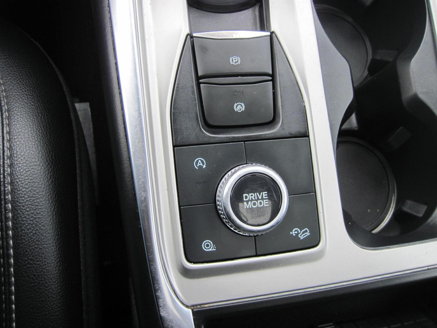 2021 silver /black Ford Explorer Limited AWD (1FMSK8FH5MG) with an 2.3L L4 DOHC 16V engine, 10A transmission, located at 9530 Old Seward Highway, Anchorage, AK, 99515, (907) 349-3343, 61.134140, -149.865570 - Photo#26