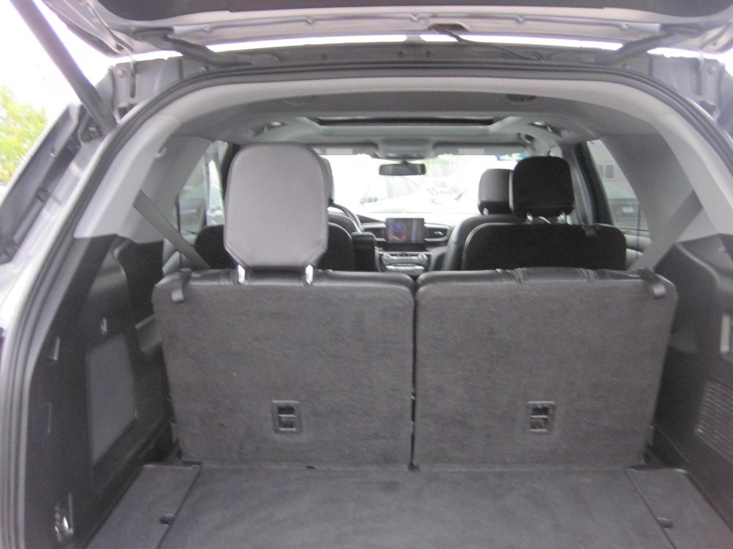 2021 silver /black Ford Explorer Limited AWD (1FMSK8FH5MG) with an 2.3L L4 DOHC 16V engine, 10A transmission, located at 9530 Old Seward Highway, Anchorage, AK, 99515, (907) 349-3343, 61.134140, -149.865570 - Photo#5