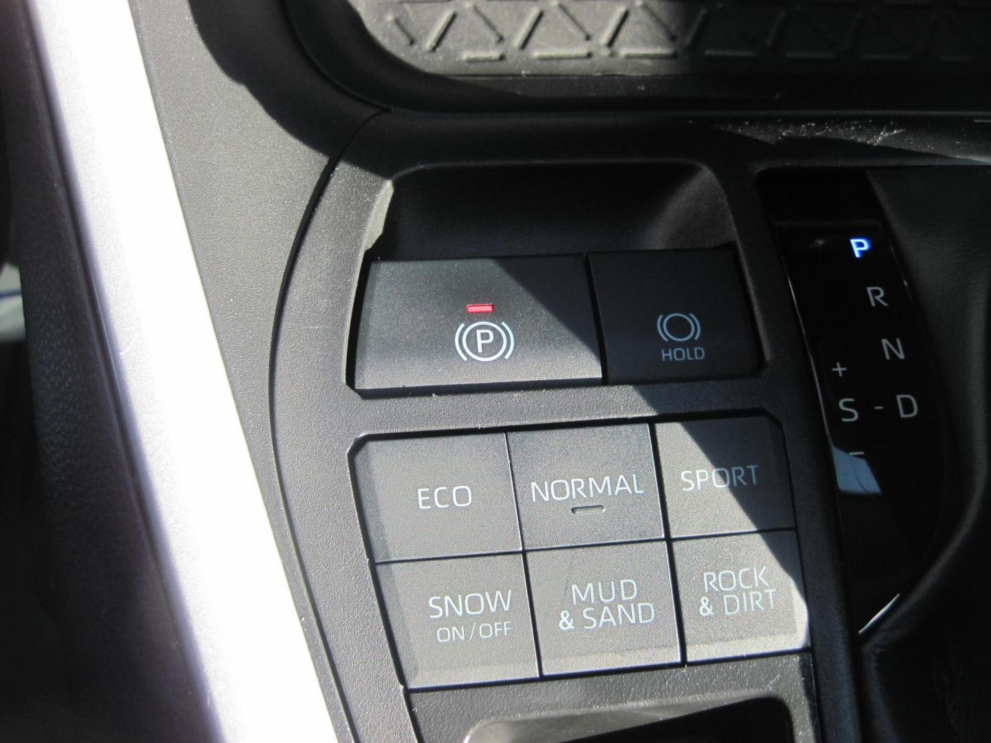 2023 silver /black Toyota RAV4 XLE Premium AWD (2T3A1RFV1PW) with an 2.5L L4 DOHC 16V engine, 8A transmission, located at 9530 Old Seward Highway, Anchorage, AK, 99515, (907) 349-3343, 61.134140, -149.865570 - Nice Toyota Rav4 XLE premium, heated seats come take a test drive - Photo#18