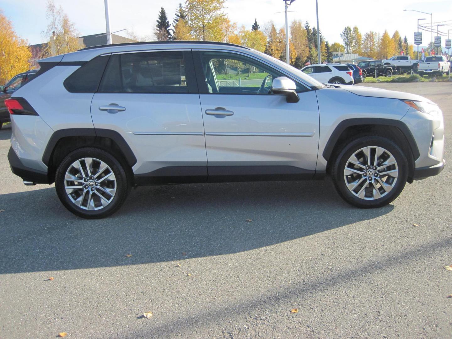 2023 silver /black Toyota RAV4 XLE Premium AWD (2T3A1RFV1PW) with an 2.5L L4 DOHC 16V engine, 8A transmission, located at 9530 Old Seward Highway, Anchorage, AK, 99515, (907) 349-3343, 61.134140, -149.865570 - Nice Toyota Rav4 XLE premium, heated seats come take a test drive - Photo#2