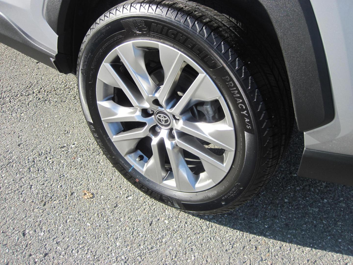 2023 silver /black Toyota RAV4 XLE Premium AWD (2T3A1RFV1PW) with an 2.5L L4 DOHC 16V engine, 8A transmission, located at 9530 Old Seward Highway, Anchorage, AK, 99515, (907) 349-3343, 61.134140, -149.865570 - Nice Toyota Rav4 XLE premium, heated seats come take a test drive - Photo#9