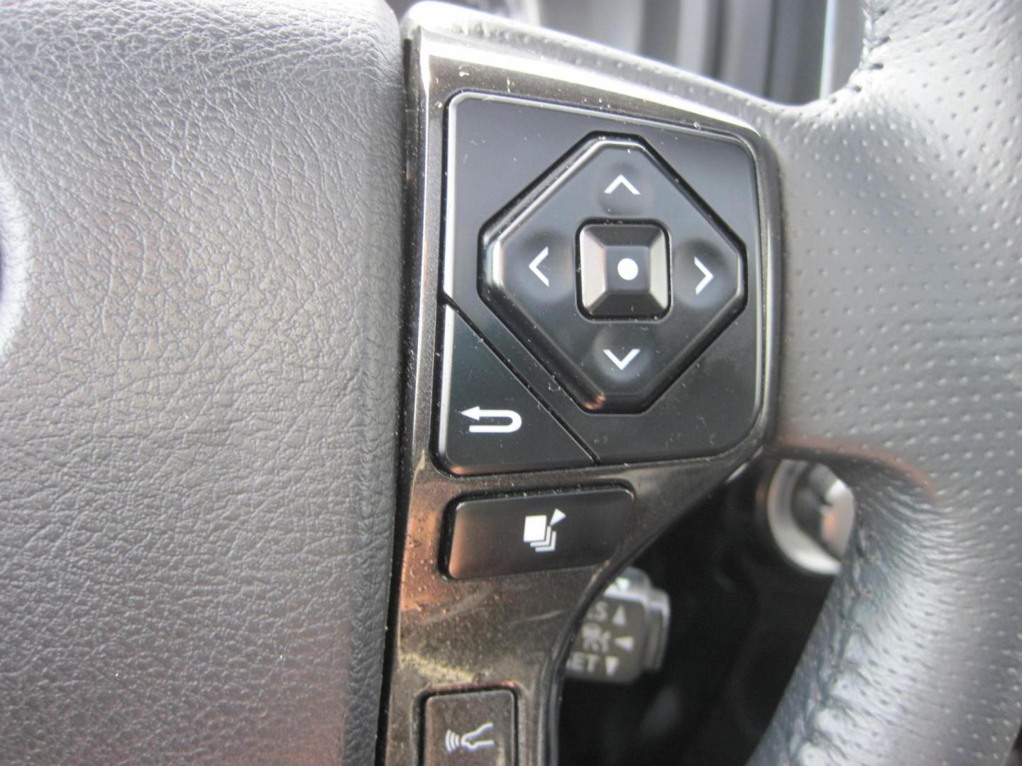 2022 blue /black Toyota 4Runner TRD Off-road Premium 4WD (JTERU5JR8N6) with an 4.0L V6 DOHC 24V engine, 5A transmission, located at 9530 Old Seward Highway, Anchorage, AK, 99515, (907) 349-3343, 61.134140, -149.865570 - Nice Toyota 4 Runner TRD OFF Road come take a test drive. - Photo#17