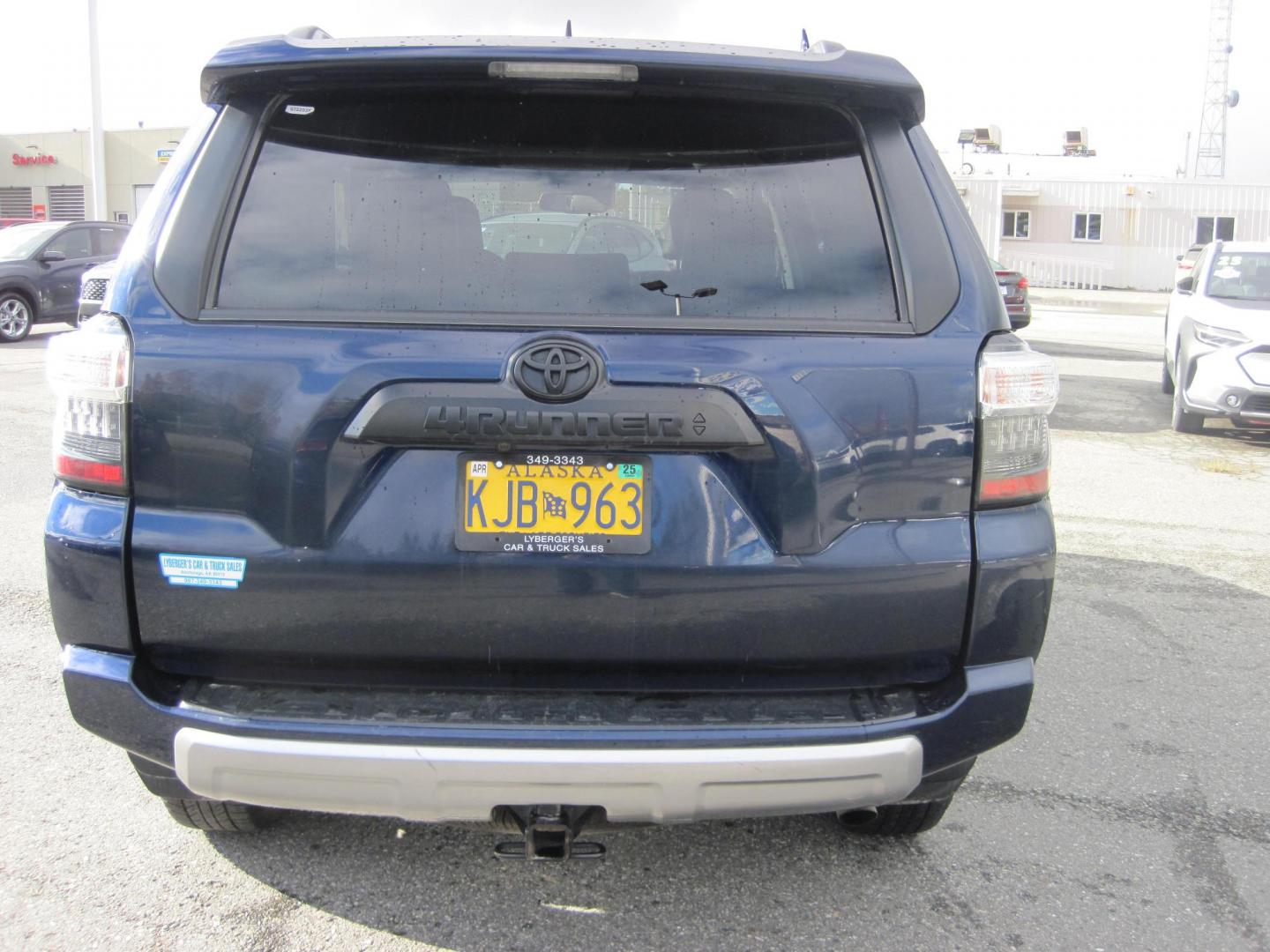 2022 blue /black Toyota 4Runner TRD Off-road Premium 4WD (JTERU5JR8N6) with an 4.0L V6 DOHC 24V engine, 5A transmission, located at 9530 Old Seward Highway, Anchorage, AK, 99515, (907) 349-3343, 61.134140, -149.865570 - Nice Toyota 4 Runner TRD OFF Road come take a test drive. - Photo#3