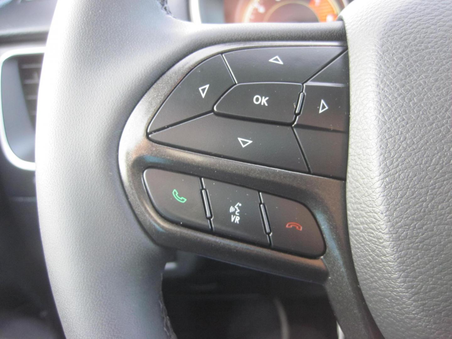 2022 gray /black Jeep Cherokee Trailhawk 4WD (1C4PJMBX9ND) with an 3.2L V6 DOHC 24V engine, 9A transmission, located at 9530 Old Seward Highway, Anchorage, AK, 99515, (907) 349-3343, 61.134140, -149.865570 - Low miles on this Jeep Cherokee Trailhawk come take a test drive - Photo#11