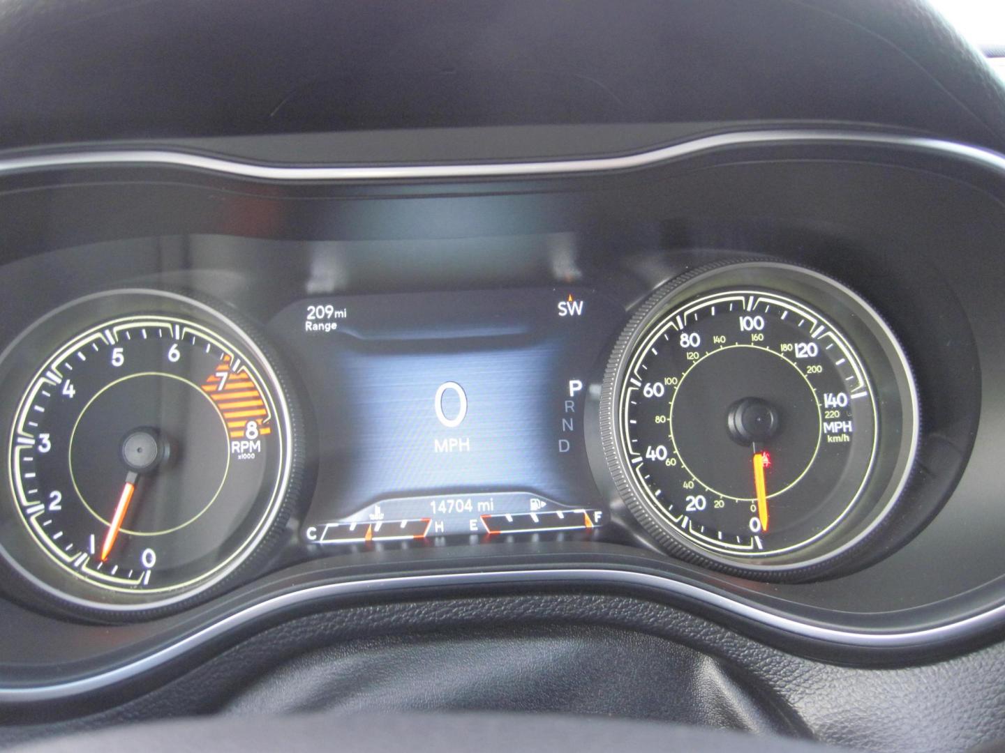 2022 gray /black Jeep Cherokee Trailhawk 4WD (1C4PJMBX9ND) with an 3.2L V6 DOHC 24V engine, 9A transmission, located at 9530 Old Seward Highway, Anchorage, AK, 99515, (907) 349-3343, 61.134140, -149.865570 - Low miles on this Jeep Cherokee Trailhawk come take a test drive - Photo#15