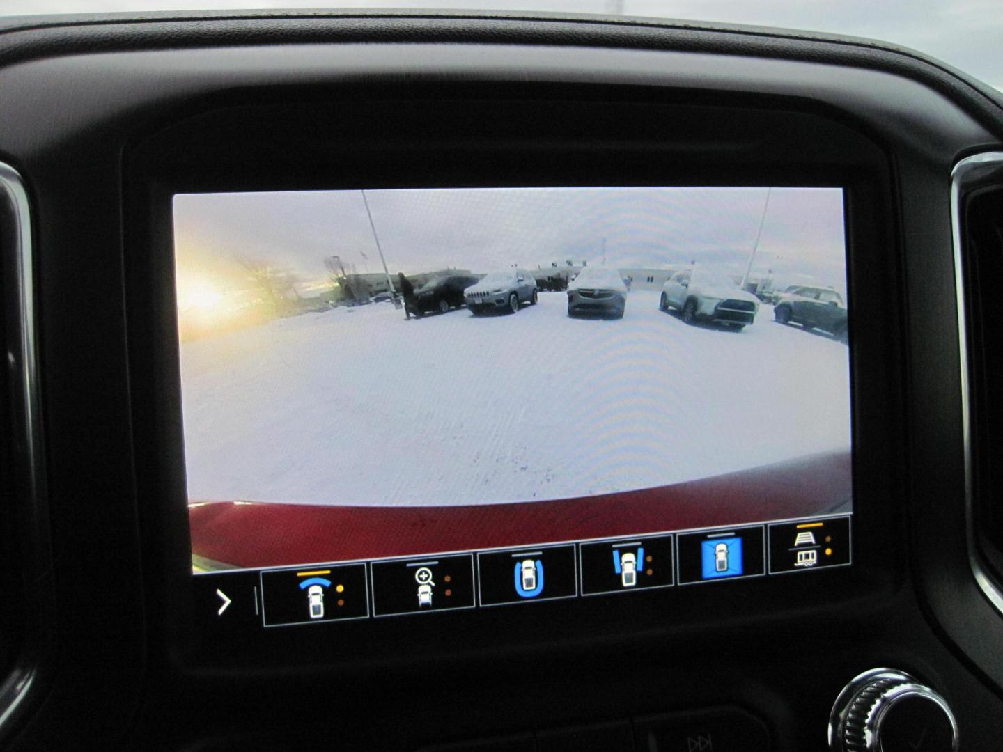 2022 red /black GMC Sierra 2500HD AT4 Crew Cab 4WD (1GT49PEY2NF) with an 6.6L V8 OHV 16 DIESEL engine, 6A transmission, located at 9530 Old Seward Highway, Anchorage, AK, 99515, (907) 349-3343, 61.134140, -149.865570 - Loaded GMC Sierra 2500 Diesel come take a test drive. - Photo#26