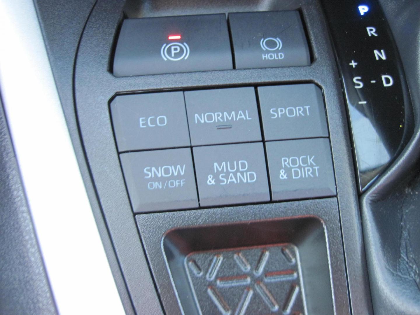 2023 gray /black Toyota RAV4 XLE AWD (2T3P1RFV8PW) with an 2.5L L4 DOHC 16V engine, 8A transmission, located at 9530 Old Seward Highway, Anchorage, AK, 99515, (907) 349-3343, 61.134140, -149.865570 - Nice Toyota Rav4 XLE come take a test drive. - Photo#17