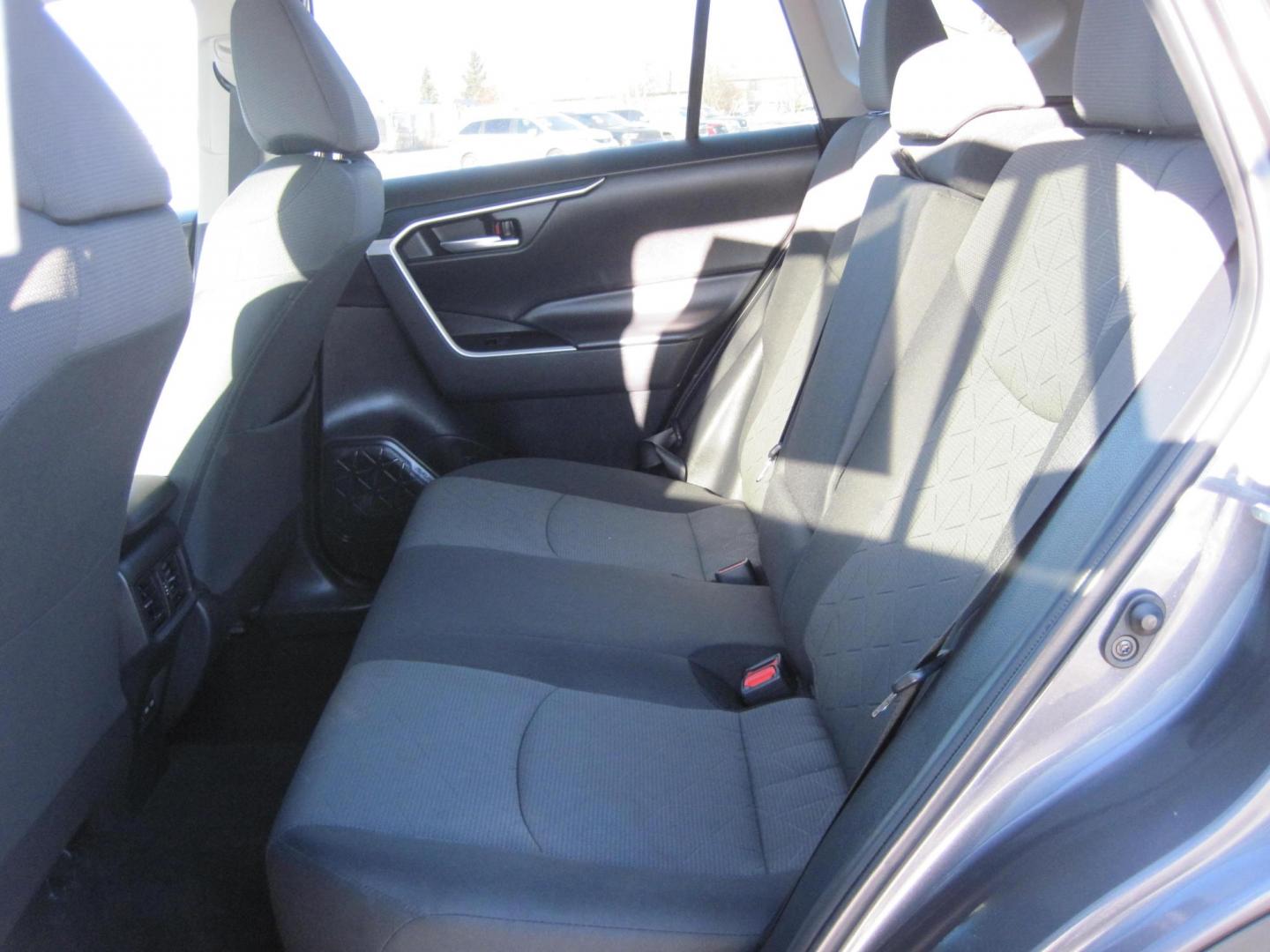 2023 gray /black Toyota RAV4 XLE AWD (2T3P1RFV8PW) with an 2.5L L4 DOHC 16V engine, 8A transmission, located at 9530 Old Seward Highway, Anchorage, AK, 99515, (907) 349-3343, 61.134140, -149.865570 - Nice Toyota Rav4 XLE come take a test drive. - Photo#5