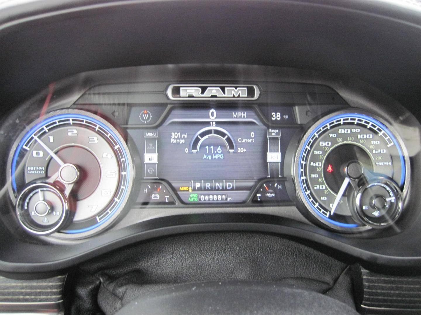 2019 blue /black RAM 1500 Limited Crew Cab SWB 4WD (1C6SRFHT0KN) with an 5.7L V8 OHV 16V engine, 8A transmission, located at 9530 Old Seward Highway, Anchorage, AK, 99515, (907) 349-3343, 61.134140, -149.865570 - Loaded Ram 1500 Crew Cab, come take a test drive - Photo#16