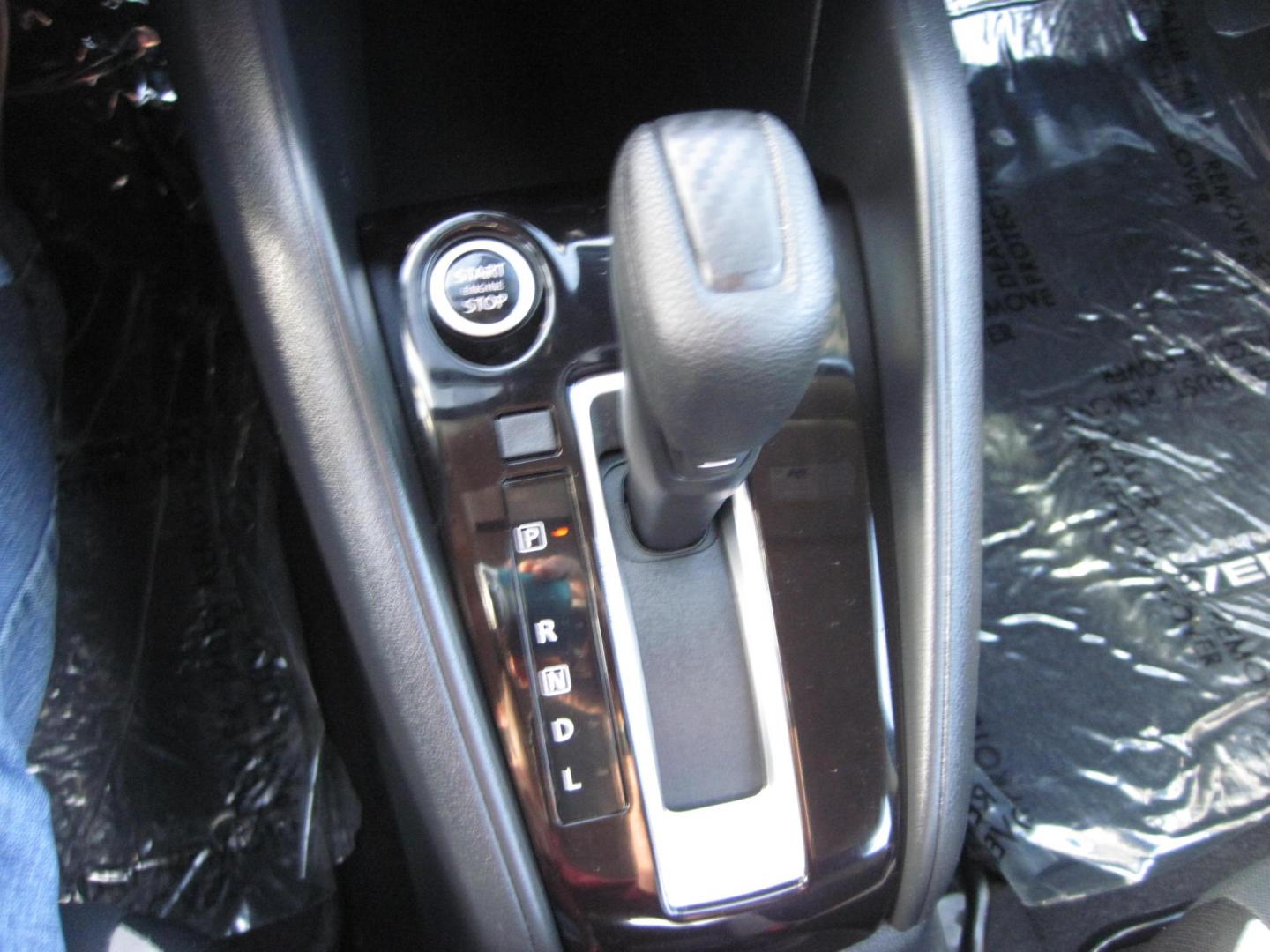 2022 blue /black Nissan Versa SV (3N1CN8EV7NL) with an 1.6L L4 DOHC 16V engine, CVT transmission, located at 9530 Old Seward Highway, Anchorage, AK, 99515, (907) 349-3343, 61.134140, -149.865570 - Nice Nissan Versa SV come take a test drive. - Photo#16