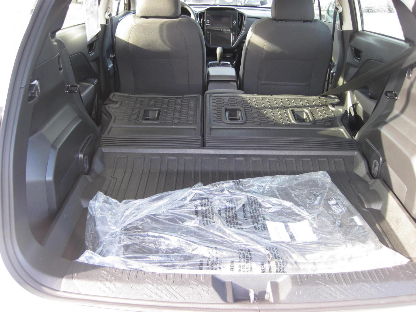 2024 white /black Subaru Impreza Base 5-Door (JF1GUABC2R8) with an 2.0L H4 DOHC 16V engine, CVT transmission, located at 9530 Old Seward Highway, Anchorage, AK, 99515, (907) 349-3343, 61.134140, -149.865570 - Nice Subaru Impreza come take a test drive - Photo#4