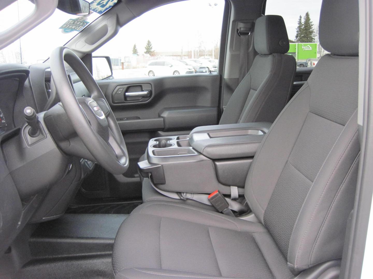 2023 white /black GMC Sierra 1500 Pro Crew Cab 4WD (3GTPUAEK8PG) with an 2.7L L4 DOHC 16V TURBO engine, 6A transmission, located at 9530 Old Seward Highway, Anchorage, AK, 99515, (907) 349-3343, 61.134140, -149.865570 - Nice GMC Sierra 1500 PRO come take a test drive - Photo#7