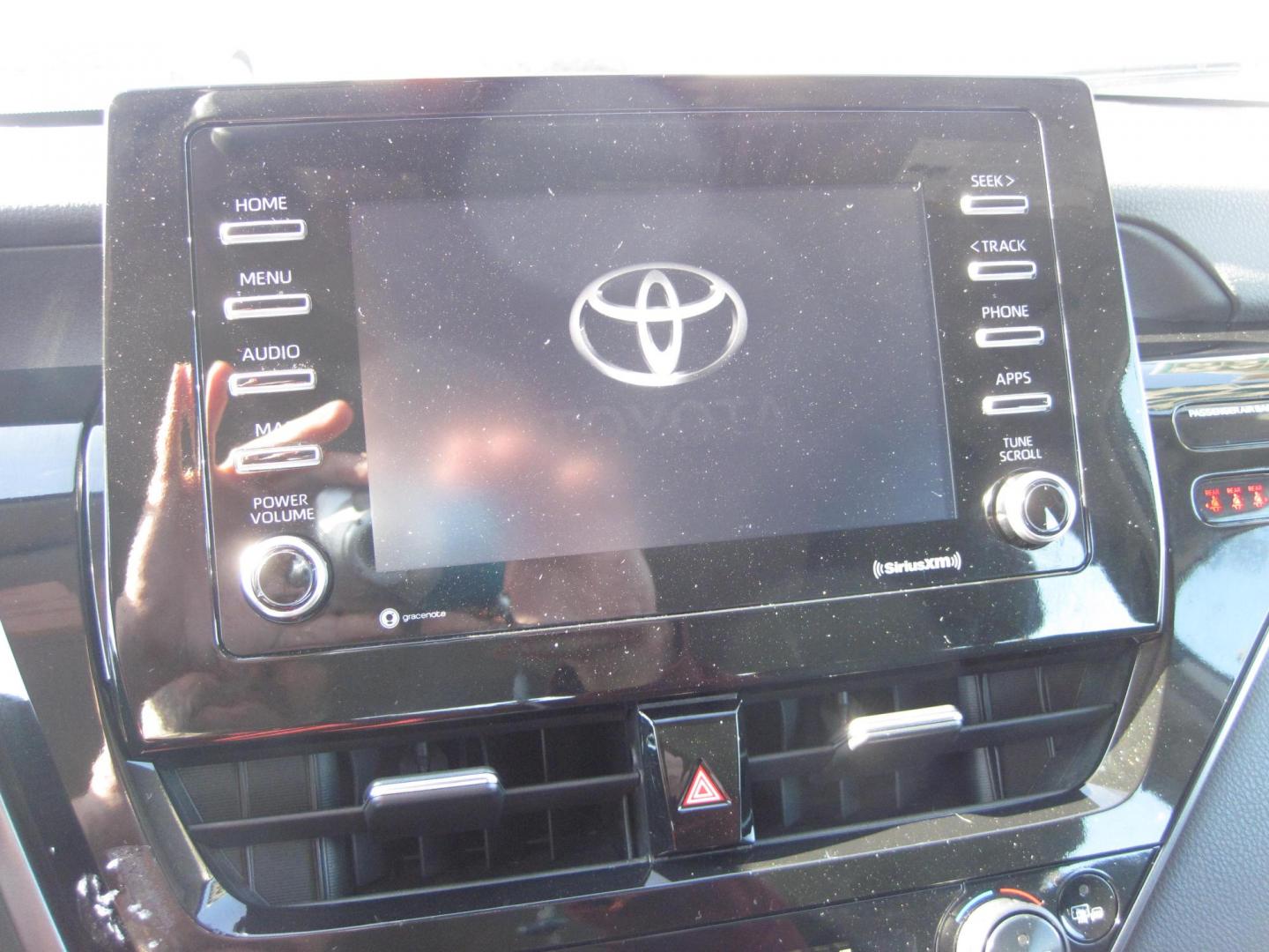 2022 gray /black Toyota Camry SE (4T1G11AK2NU) with an 2.5L L4 DOHC 16V engine, 8A transmission, located at 9530 Old Seward Highway, Anchorage, AK, 99515, (907) 349-3343, 61.134140, -149.865570 - Nice 2022 Toyota Camry SE come take a test drive. - Photo#13
