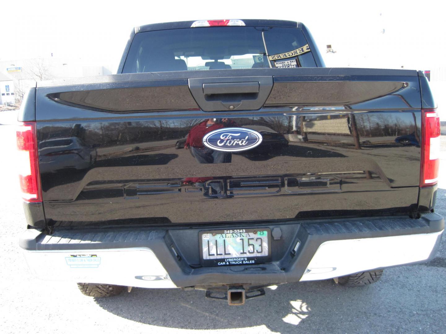 2019 black /gray Ford F-150 Lariat SuperCrew 5.5-ft. Bed 4WD (1FTEW1E52KK) with an 5.0L V8 OHV 32V engine, 6A transmission, located at 9530 Old Seward Highway, Anchorage, AK, 99515, (907) 349-3343, 61.134140, -149.865570 - Nice 2019 Ford F-150 XLT 4wd with 5.0 engine, come take a test drive. - Photo#4