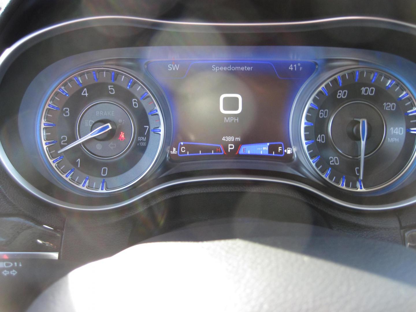 2022 gray /gray Chrysler 300 Touring L AWD (2C3CCASGXNH) with an 3.6L V6 DOHC 24V engine, 8A transmission, located at 9530 Old Seward Highway, Anchorage, AK, 99515, (907) 349-3343, 61.134140, -149.865570 - Low Miles on this 2022 Chrysler 300 Touring L AWD come take a test drive - Photo#11