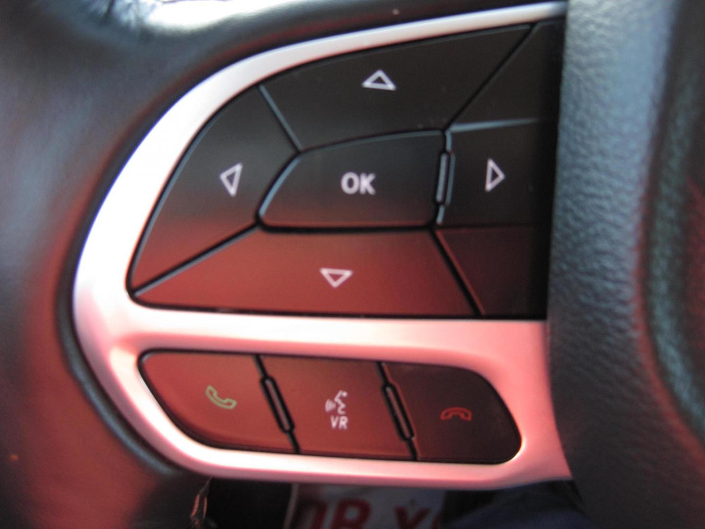2022 gray /gray Chrysler 300 Touring L AWD (2C3CCASGXNH) with an 3.6L V6 DOHC 24V engine, 8A transmission, located at 9530 Old Seward Highway, Anchorage, AK, 99515, (907) 349-3343, 61.134140, -149.865570 - Low Miles on this 2022 Chrysler 300 Touring L AWD come take a test drive - Photo#12