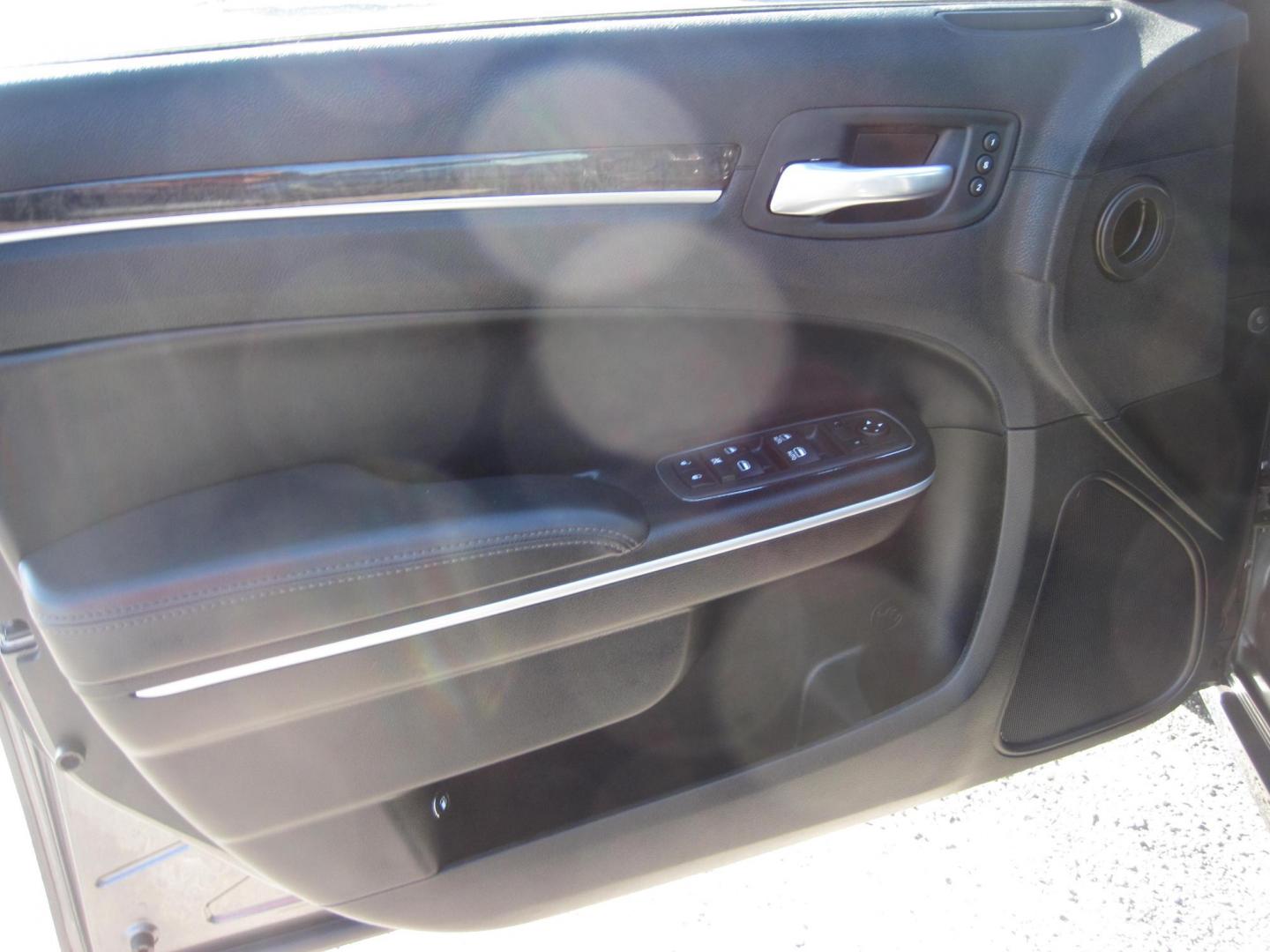 2022 gray /gray Chrysler 300 Touring L AWD (2C3CCASGXNH) with an 3.6L V6 DOHC 24V engine, 8A transmission, located at 9530 Old Seward Highway, Anchorage, AK, 99515, (907) 349-3343, 61.134140, -149.865570 - Low Miles on this 2022 Chrysler 300 Touring L AWD come take a test drive - Photo#7