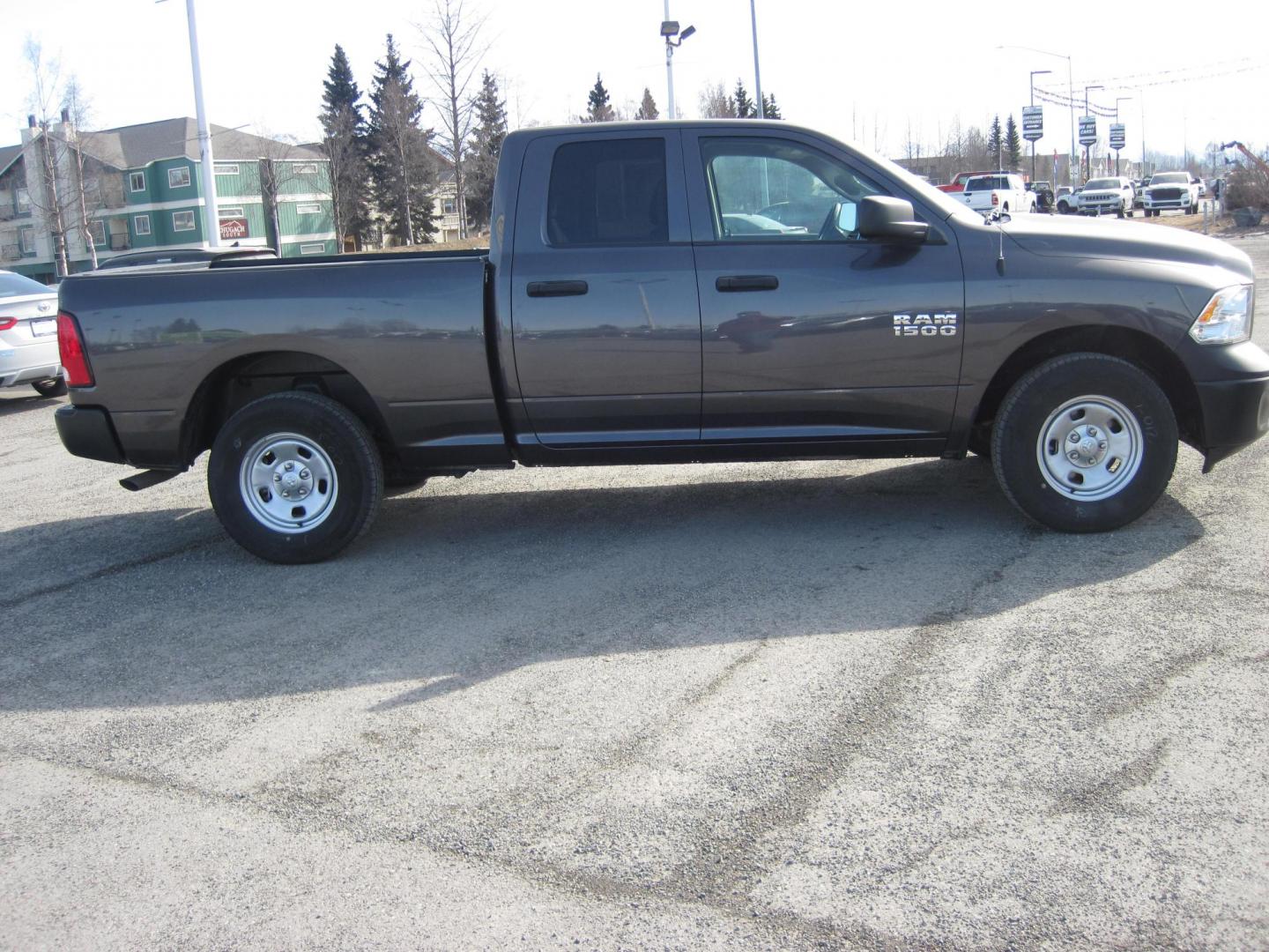 2016 gray /gray RAM 1500 Tradesman Quad Cab 4WD (1C6RR7FG5GS) with an 3.6L V6 DOHC 24V FFV engine, 6A transmission, located at 9530 Old Seward Highway, Anchorage, AK, 99515, (907) 349-3343, 61.134140, -149.865570 - Low Miles on this 2016 Dodge Ram 1500 4x4 come take a test drive - Photo#2