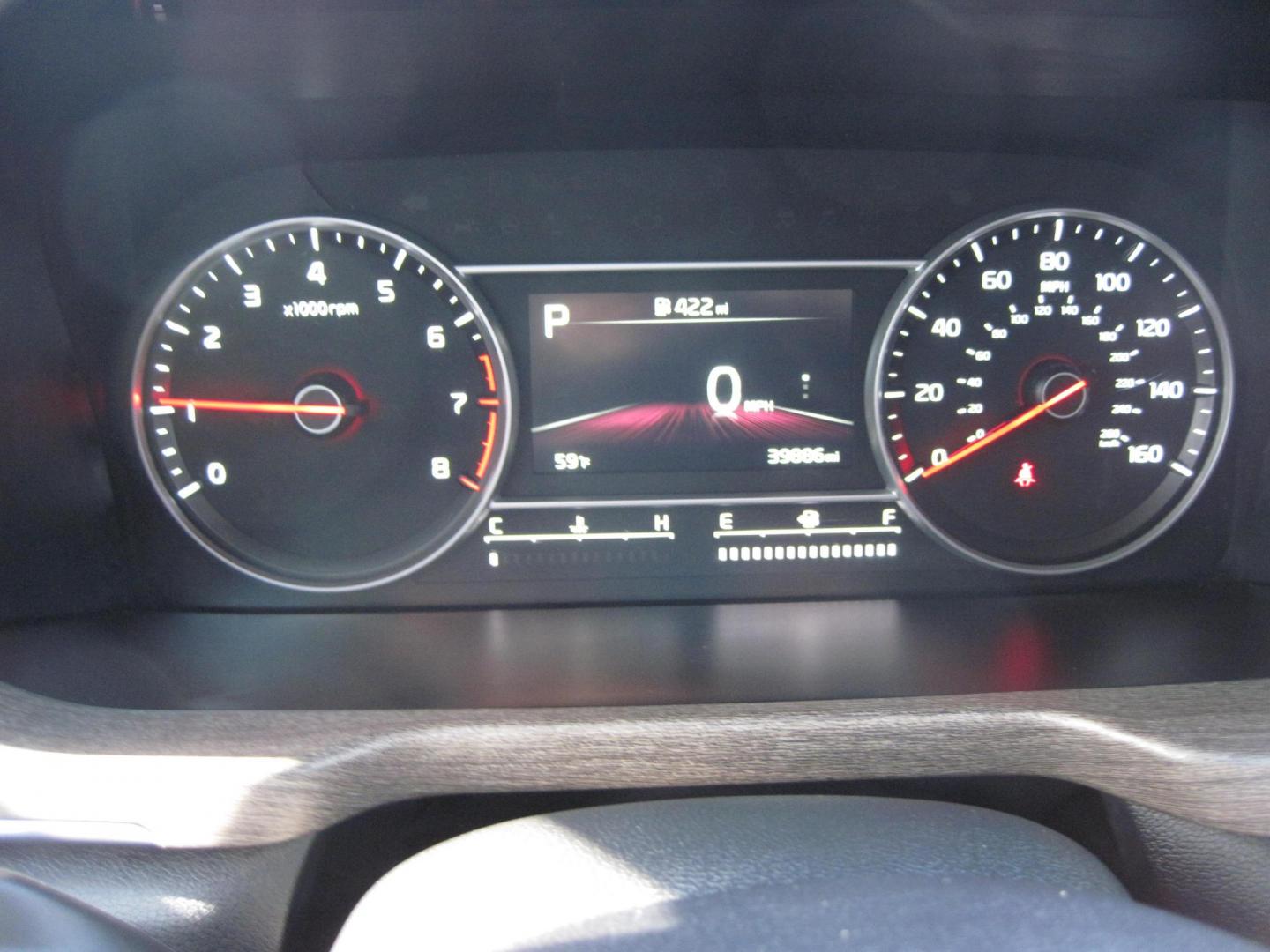 2022 gray /black Kia Sorento S AWD (5XYRLDLC9NG) with an 2.4L L4 DOHC 16V engine, 6A transmission, located at 9530 Old Seward Highway, Anchorage, AK, 99515, (907) 349-3343, 61.134140, -149.865570 - Nice 2022 Kia Sorento X-Line S come take a test drive. - Photo#13