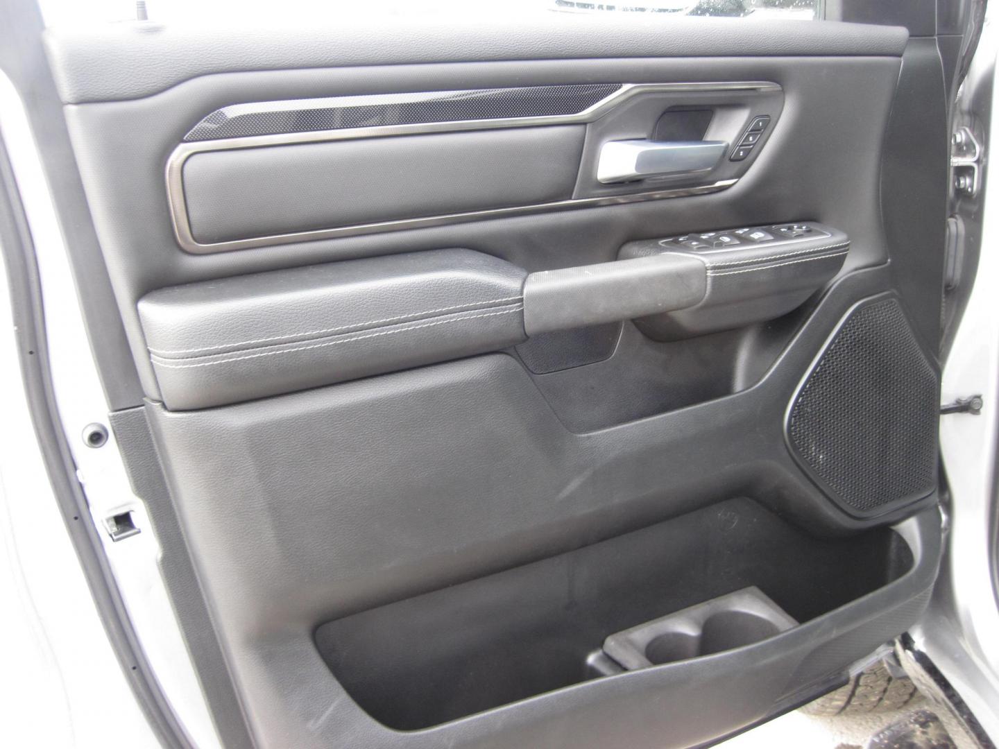 2021 silver /black RAM 1500 Rebel Crew Cab SB 4WD (1C6SRFLT9MN) with an 5.7L V8 OHV 16V engine, 8A transmission, located at 9530 Old Seward Highway, Anchorage, AK, 99515, (907) 349-3343, 61.134140, -149.865570 - Nice Ram 1500 Rebel come take a test drive - Photo#10